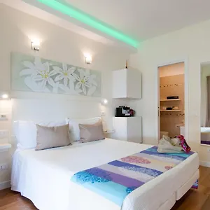  Bed & Breakfast Tre Civette Sul Como Italia